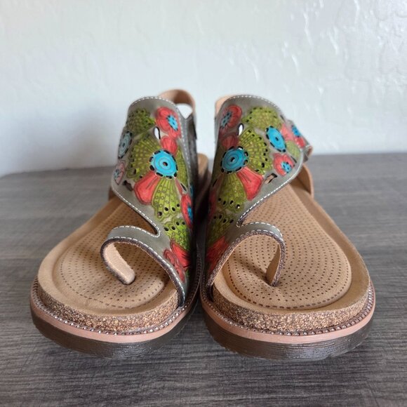 L'Artiste by Spring Step Samya Hand Painted Leather Toe Loop Sandal Grey 9.5-10 - Picture 2 of 11